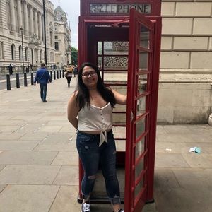 Meet your Posher, Lindsay